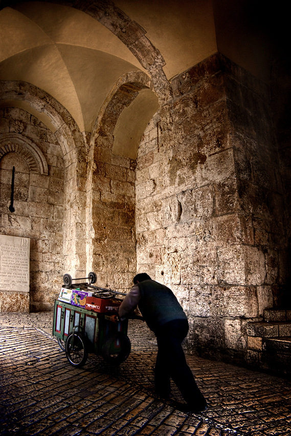 Jerusalem Walks: Inside Zion Gate (Old City) Jerusalem Walks: Inside Zion Gate (Old City)