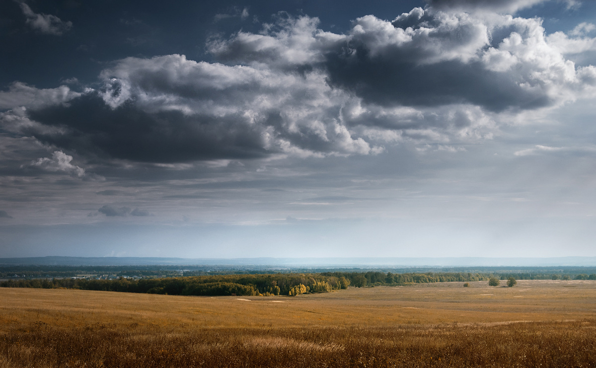 At the Threshold of Autumn