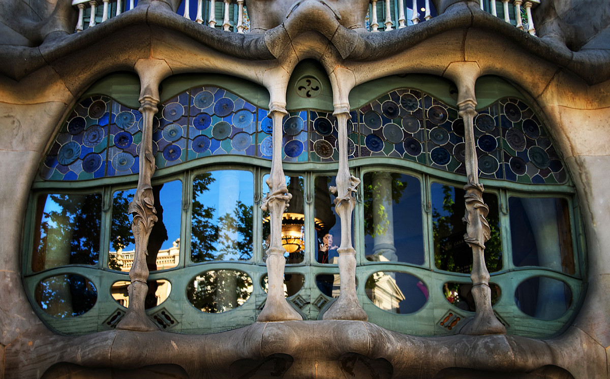 Barcelona: Alice in Wonderland