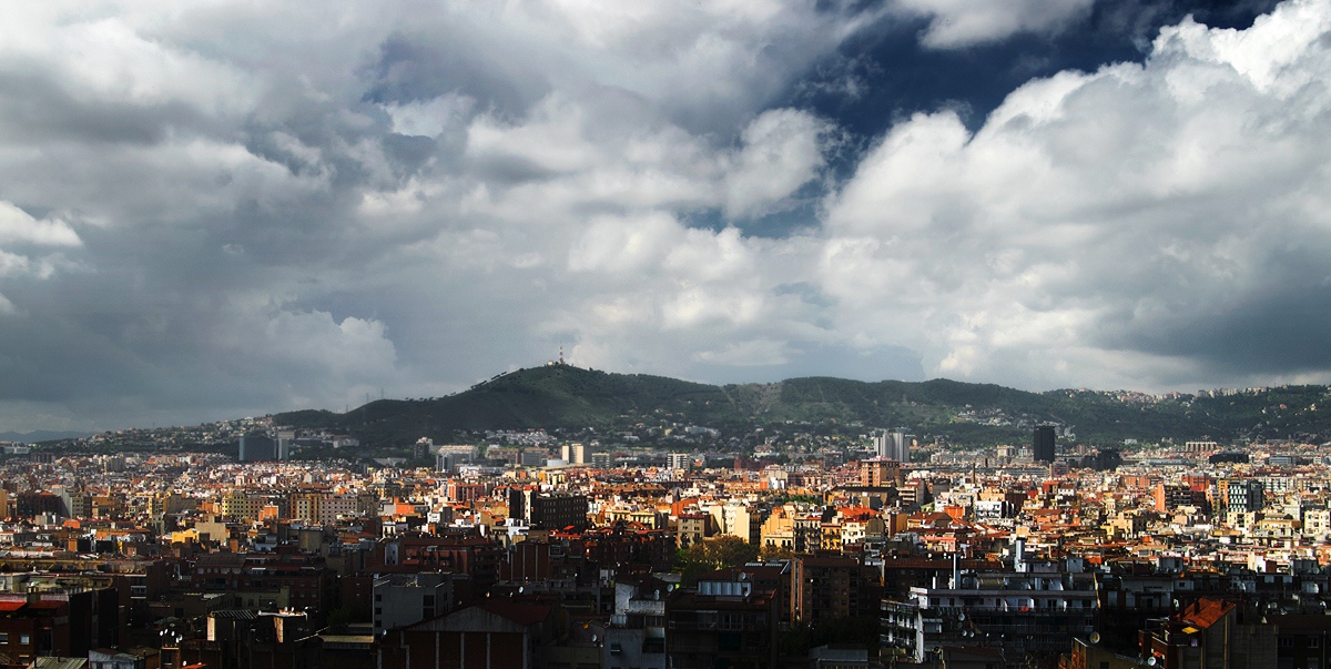 Barcelona: Under blue sky